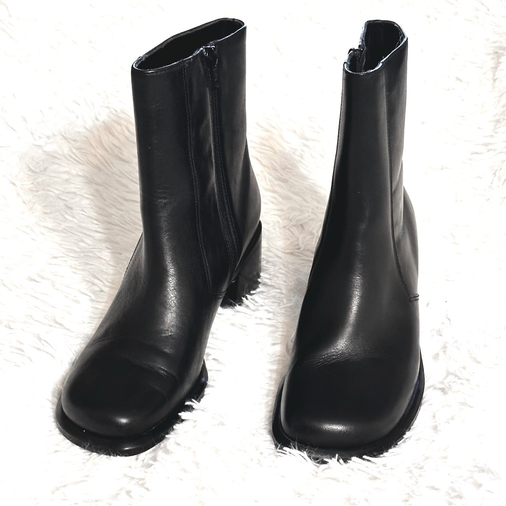 Boot by DANELLE - Picture 2 of 8